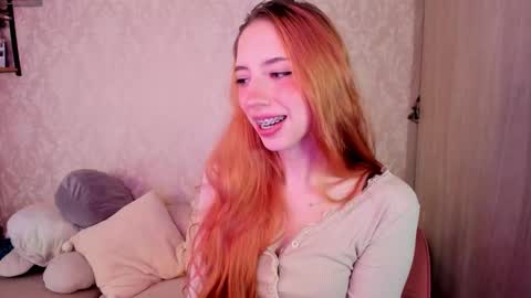 Jelly  online show from December 20, 11:20 pm