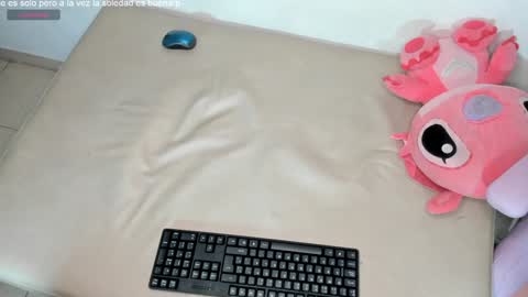 Jenelotizz online show from December 15, 6:26 pm