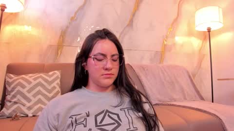 jeniferpowell_nm online show from February 3, 6:56 pm