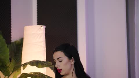 Snapshot of jenna_day chatting on October 4, 9:26 am jenna_day online show from October 4, 9:26 am