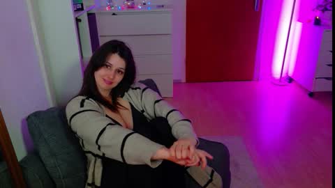 jennasxy19 online show from November 4, 10:48 pm