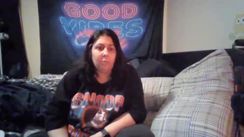 Snapshot of jennabrady chatting on February 22, 3:45 am  Dragon Queen. Be my Dragon --  and  online show from February 22, 3:45 am
