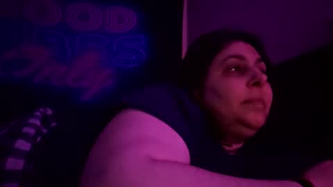 Snapshot of jennabrady chatting on January 15, 12:19 am  Dragon Queen. Be my Dragon --  and  online show from January 15, 12:19 am