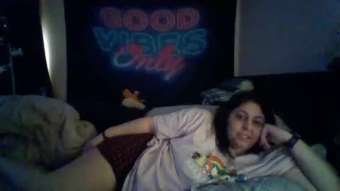 Snapshot of jennabrady chatting on January 24, 3:45 pm  Dragon Queen. Be my Dragon --  and  online show from January 24, 3:45 pm