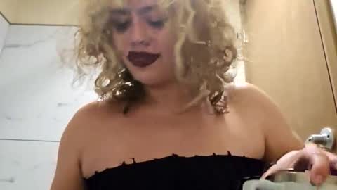 jennatolls1134 online show from April 28, 8:40 am