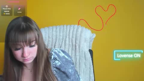 Jennifer online show from November 9, 6:42 am