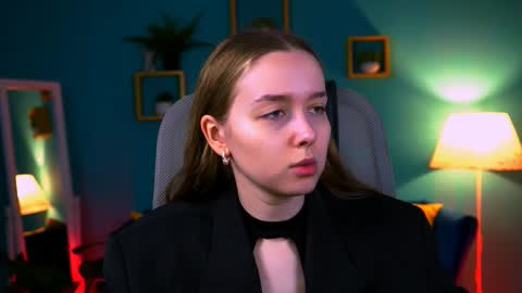 Snapshot of jennifergraces chatting on October 22, 10:42 am Jennifer online show from October 22, 10:42 am