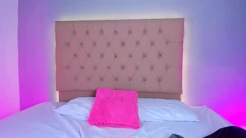 jenny__lawrence online show from February 2, 8:08 pm