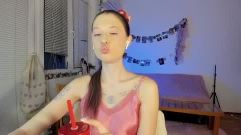 Jennifer Jenny Darling   online show from January 9, 7:08 pm