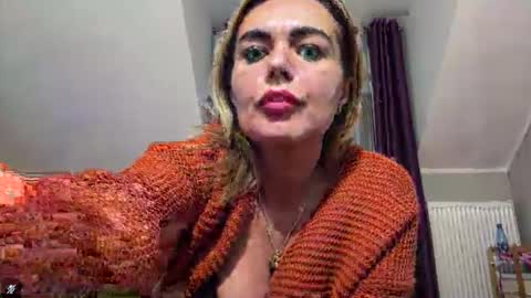 Jenny online show from October 9, 8:18 am