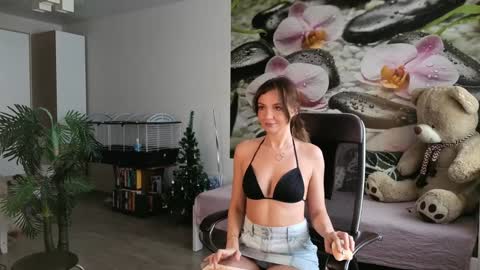 jennycutey online show from January 20, 3:15 am