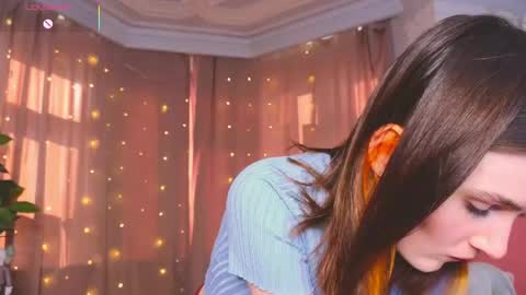 jennyfer_me online show from April 15, 12:49 pm