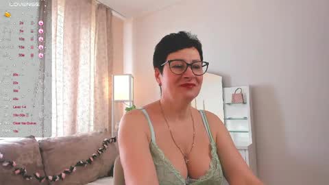 Jenny online show from March 26, 8:49 am