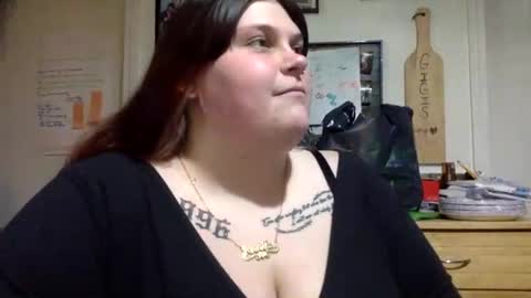 jenskiiee_xo online show from April 2, 6:49 pm