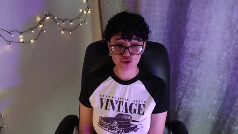 Snapshot of jero_harper1 chatting on February 6, 9:38 pm jero harper1 online show from February 6, 9:38 pm