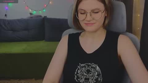  JessieVibes online show from November 19, 2:28 pm