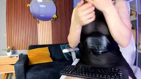 Jessie online show from March 24, 10:59 pm