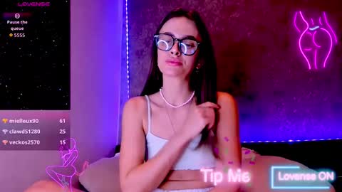 Jess online show from March 3, 11:11 pm