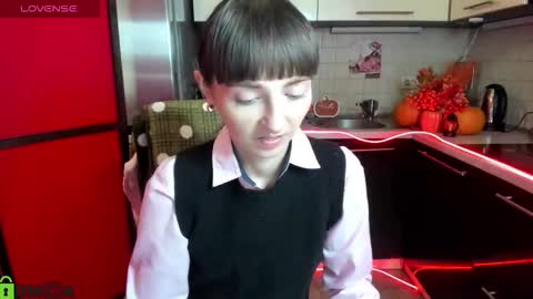 jessicaforris online show from November 13, 8:02 am