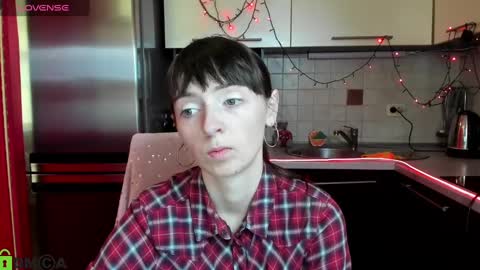 jessicaforris online show from March 11, 7:35 am