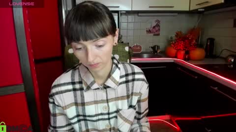 jessicaforris online show from October 14, 7:11 am