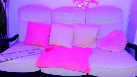 Jessy online show from April 10, 8:15 pm