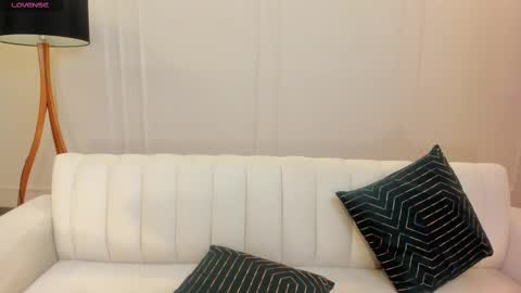 JESS online show from February 19, 10:12 am