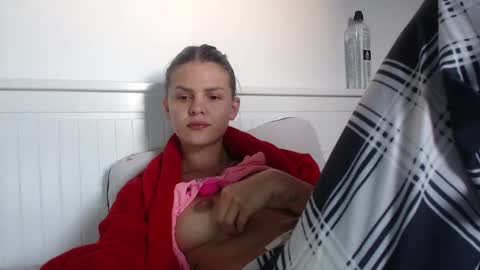 Snapshot of jessiexryan chatting on September 26, 4:32 am jessieryan online show from September 26, 4:32 am