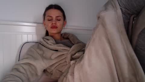 Snapshot of jessiexryan chatting on January 13, 7:54 am jessieryan online show from January 13, 7:54 am