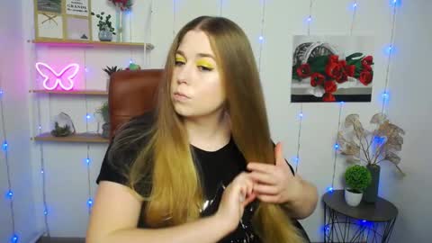 Jess online show from March 4, 7:19 am