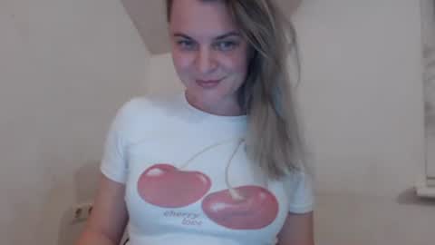 jessyangels online show from April 22, 8:06 pm
