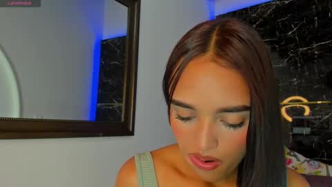 Snapshot of jhoanaduran_ chatting on October 2, 7:08 pm Jhoana online show from October 2, 7:08 pm