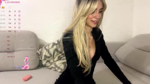 Daphne online show from October 20, 6:44 pm