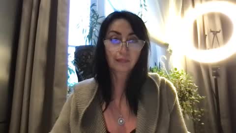 jinaluv online show from May 16, 12:35 am