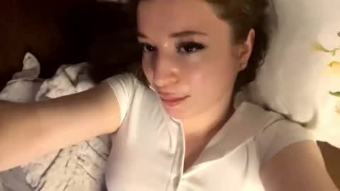 Adel online show from November 13, 9:25 pm