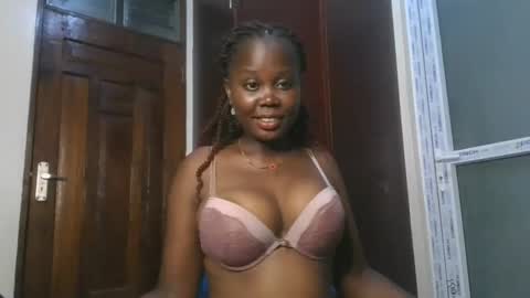 Snapshot of joankein_255 chatting on October 11, 5:59 pm varl online show from October 11, 5:59 pm