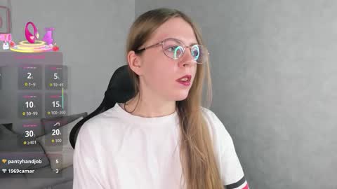 joann_shermann online show from January 13, 2:06 am