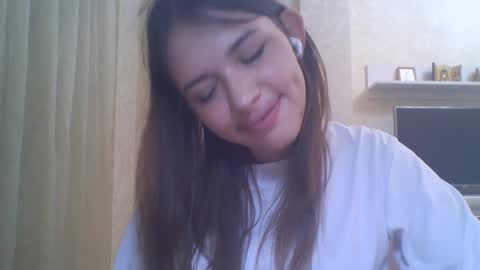 Jennifer online show from September 17, 8:18 pm