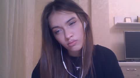 Jennifer online show from October 10, 8:36 pm