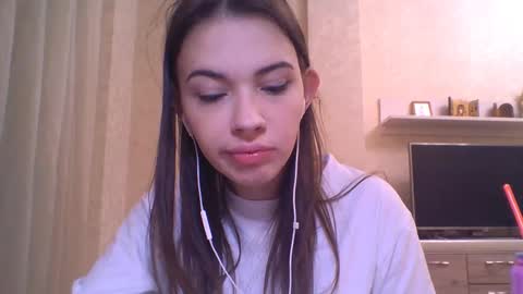 Jennifer online show from December 3, 5:48 pm