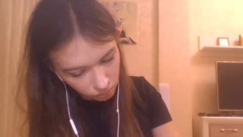 Jennifer online show from October 17, 6:22 pm