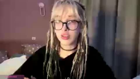 Amaya online show from November 30, 4:22 pm