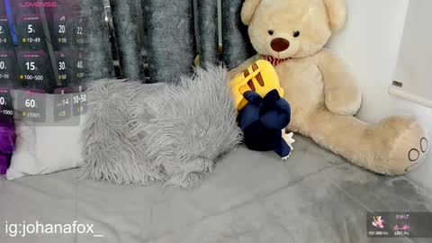 johana fox online show from December 18, 8:25 pm