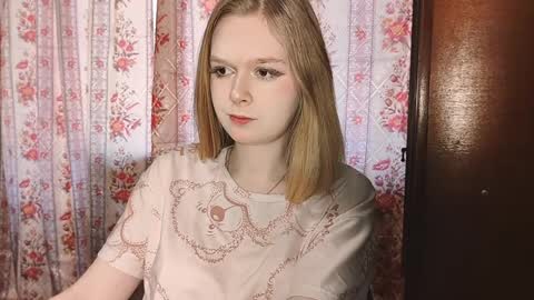 SofiaOweenss online show from April 2, 7:39 am