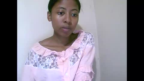 joliekah27 online show from May 11, 8:49 am