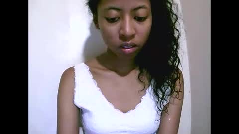 joliekah27 online show from May 28, 8:01 am