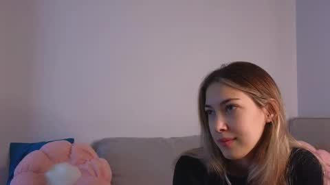 Snapshot of jolyndeb chatting on October 4, 11:27 am Viola online show from October 4, 11:27 am