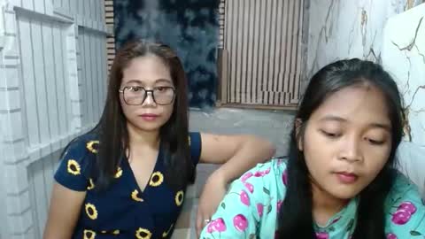 jonna2568 online show from November 24, 1:46 pm