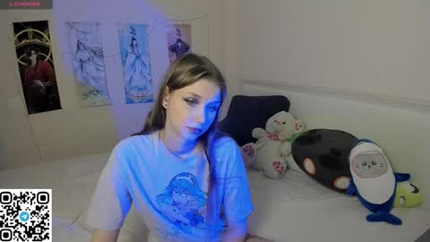 Mila online show from November 23, 2:03 am