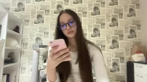 Jasmine online show from May 7, 3:16 pm